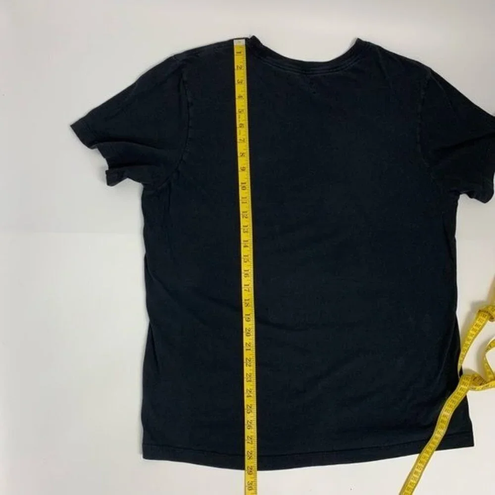 Nike min’s black short sleeve tee Sz L